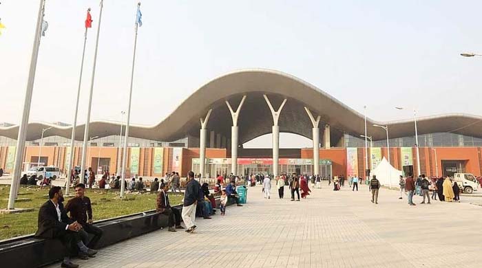 ঢাকা বাণিজ্যমেলা: ডিআইটিএফ এর নতুন নাম, কেন বদলালো আন্তর্জাতিক বাণিজ্যমেলার পরিচিতি