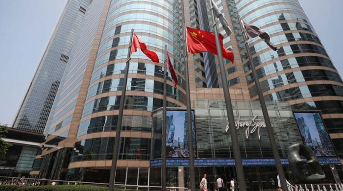 এভারগ্র্যান্ডে ডিলিস্টিং: চীনের আবাসন খাতের সংকটের গভীর প্রতিফলন