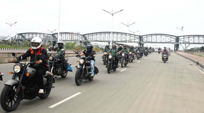 রয়্যাল এনফিল্ড রাইডআউট ঢাকায়: ১৪০ বাইকারের সঙ্গে প্রথম গ্রুপ রাইড