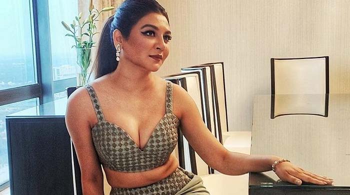 জয়া আহসানের প্রেম