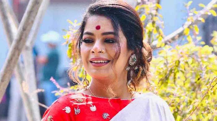 ইমন চক্রবর্তী বললেন, পুরুষের শক্তির কাছে নারী কখনো সমান নয়