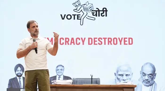 রাহুল গান্ধী নির্বাচন কমিশনের সমালোচনা করলেন: ভোট চুরির অভিযোগে সরাসরি হুঁশিয়ারি