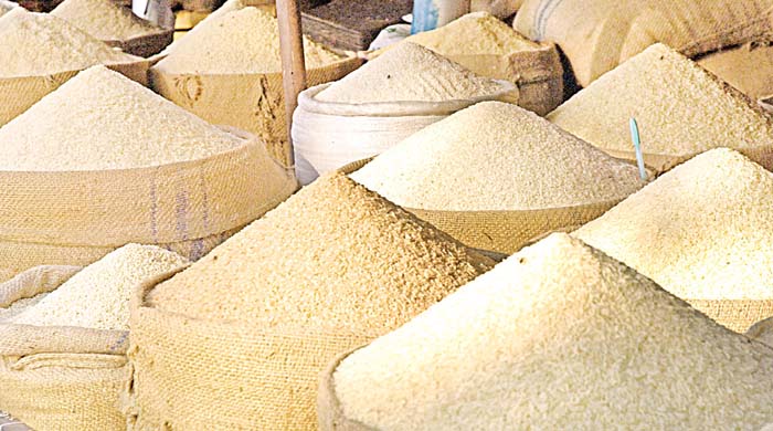 নিত্যপণ্যের দাম বৃদ্ধি: বাজার অস্থিরতা ও ভোক্তাদের দুশ্চিন্তা | দ্রুত পদক্ষেপ জরুরি