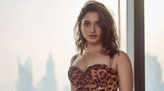 তামান্না ভাটিয়া বার্তা: নারীর সফলতায় পুরুষদের সমর্থনের গুরুত্ব