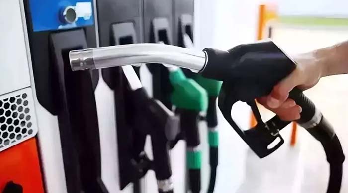 অপরিশোধিত তেলের দাম কমছে: ওপেক প্লাসের উৎপাদন বাড়ানোর সম্ভাবনা প্রধান কারণ