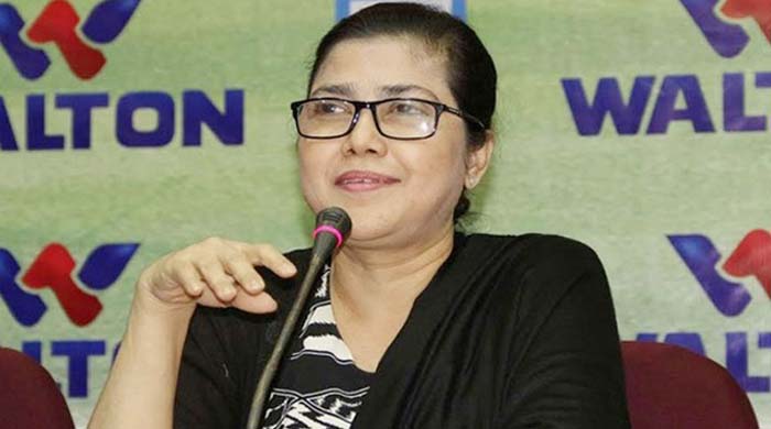 মাহফুজা কিরন বিতর্ক: বিএনপি নেতাদের সঙ্গে মঞ্চে ওঠায় সমালোচনার কেন্দ্রবিন্দু