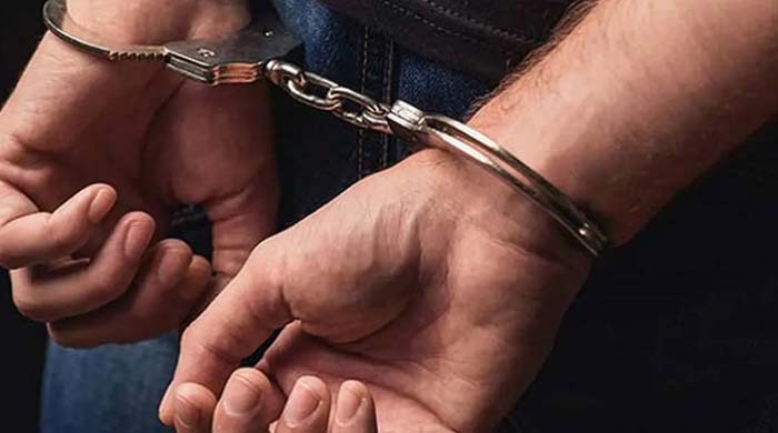 পুলিশের বিশেষ অভিযানে ২৪ ঘণ্টায় গ্রেপ্তার ১ হাজার ৮৪৯ জন