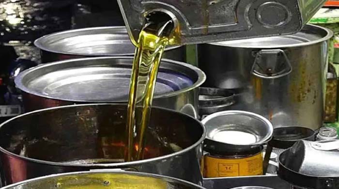 সয়াবিন তেলের দাম বৃদ্ধি: খোলা ও সুপার পাম অয়েলের দাম লিটারে ৫ টাকা বেড়ে অস্থির বাজার